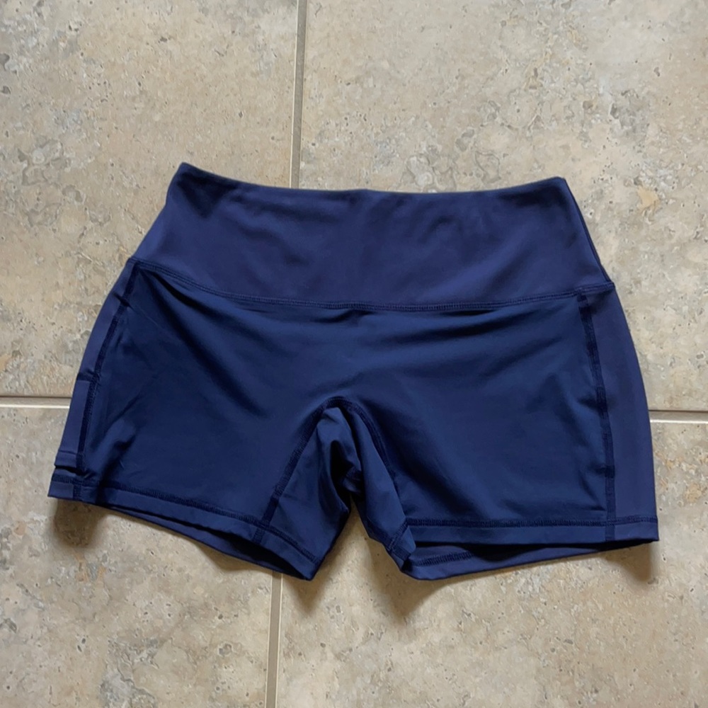 Peter Millar Shorts L